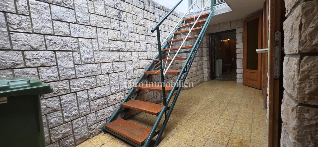 Casa con terrazza e vista mare vicino alla spiaggia