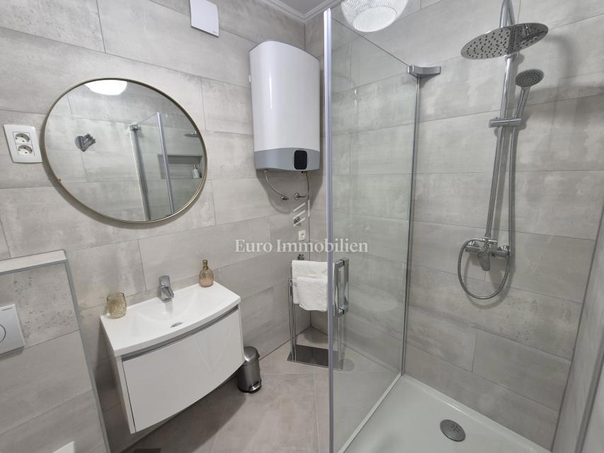 Appartamento recentemente ristrutturato con vista mare