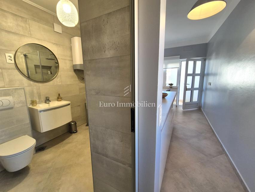 Appartamento recentemente ristrutturato con vista mare