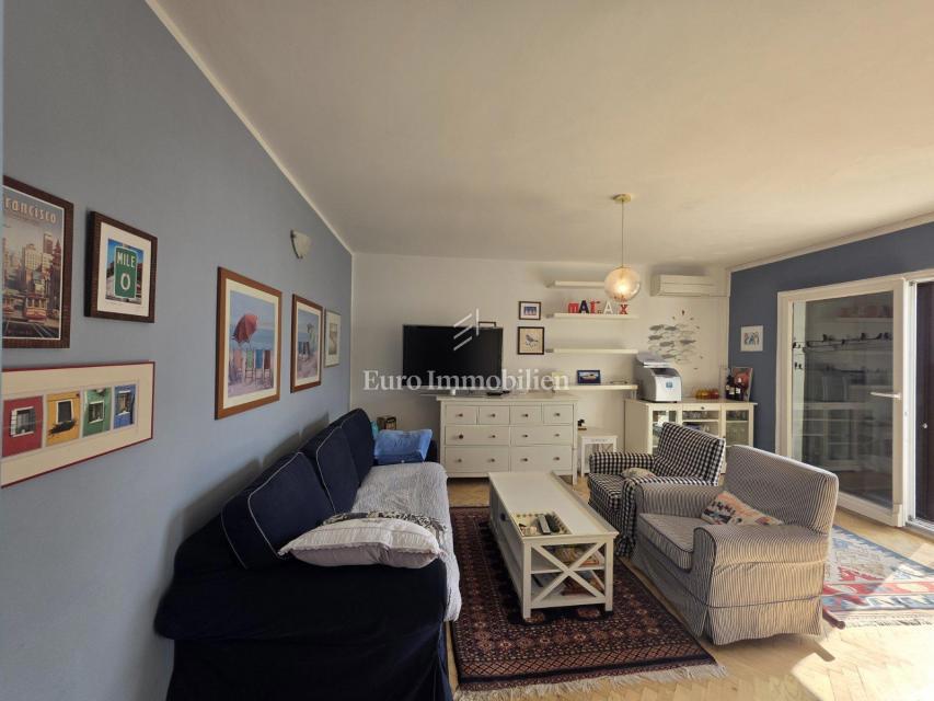 Appartamento con giardino e garage in posizione eccellente