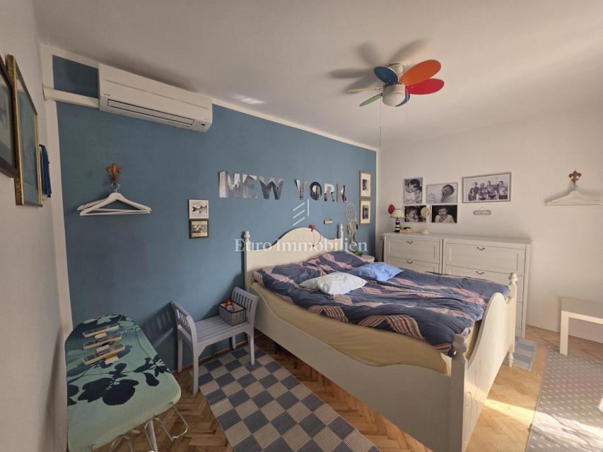 Appartamento con giardino e garage in posizione eccellente