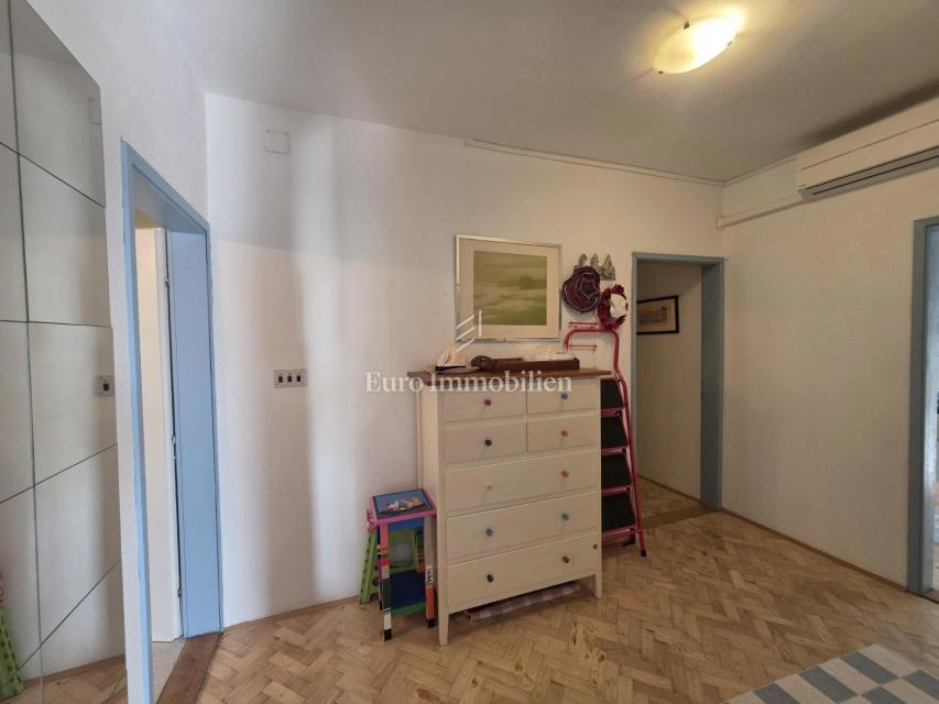 Appartamento con giardino e garage in posizione eccellente