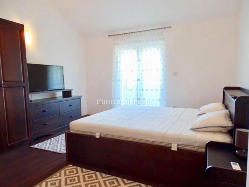 Island Krk, Malinska, house with pool, third row from the sea!