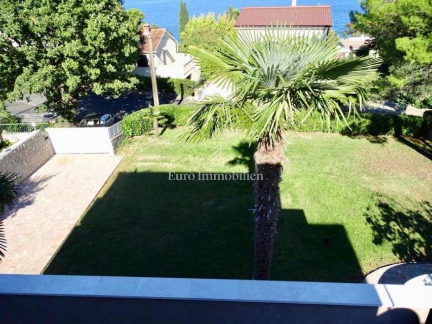 Island Krk, Malinska, house with pool, third row from the sea!