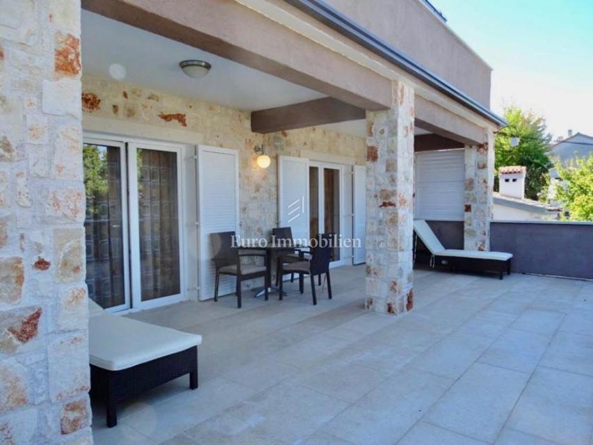 Island Krk, Malinska, house with pool, third row from the sea!