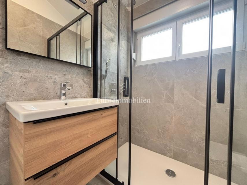 Attico (penthause) con vista mare - l'isola di Pag