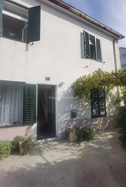 Novalja - casa con appartamento separato in centro città