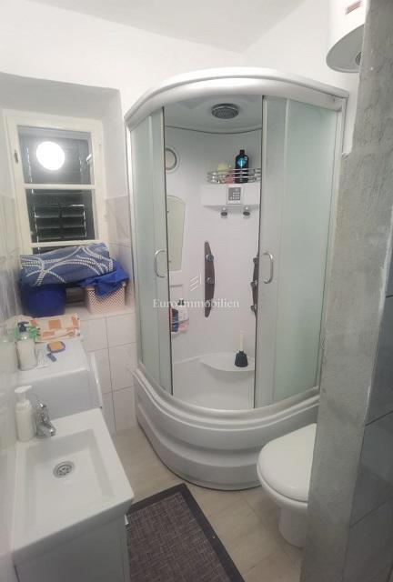 Novalja - casa con appartamento separato in centro città