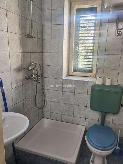 Novalja - casa con appartamento separato in centro città