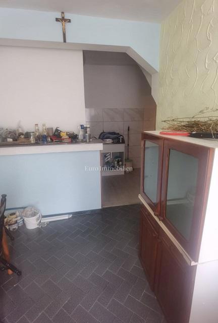 Novalja - casa con appartamento separato in centro città