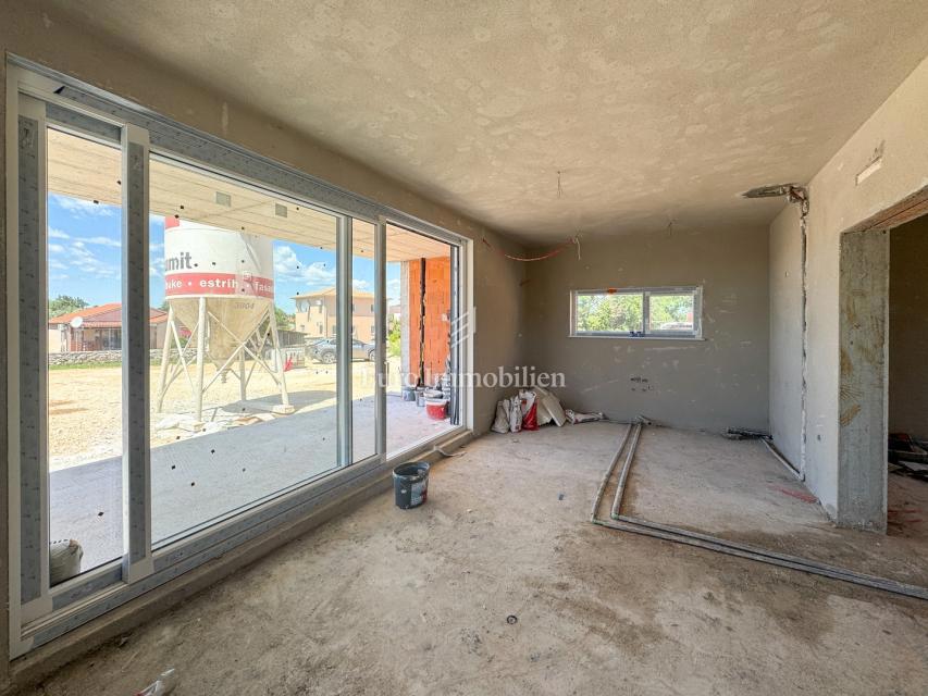 Peroj - Appartamento con giardino privato, vicino alla spiaggia