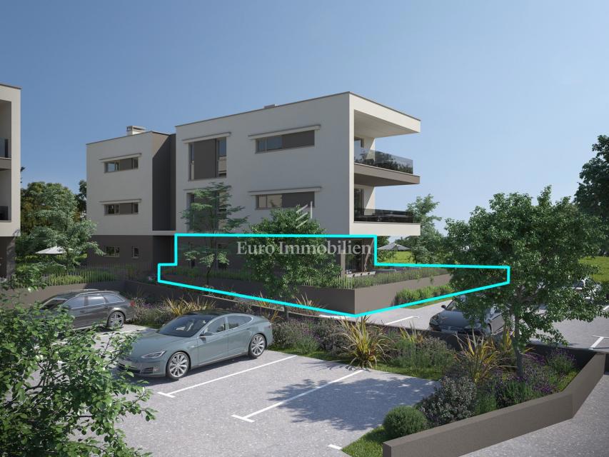 Peroj - Appartamento con giardino privato, vicino alla spiaggia