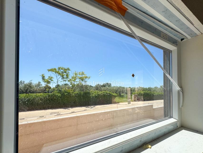 Peroj - Appartamento con giardino privato, vicino alla spiaggia