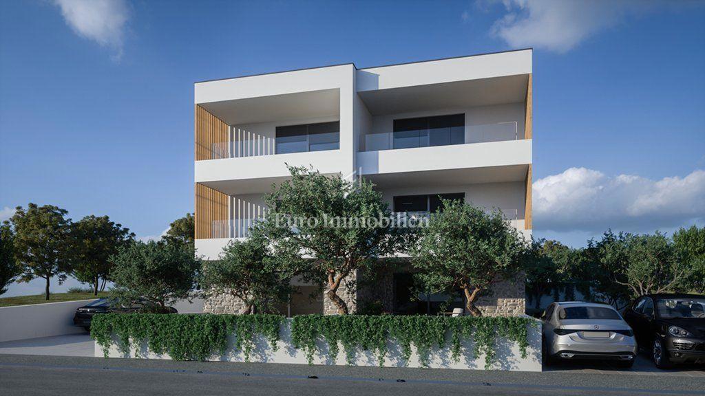 Brodarica - appartamento in un nuovo edificio, prima fila al mare