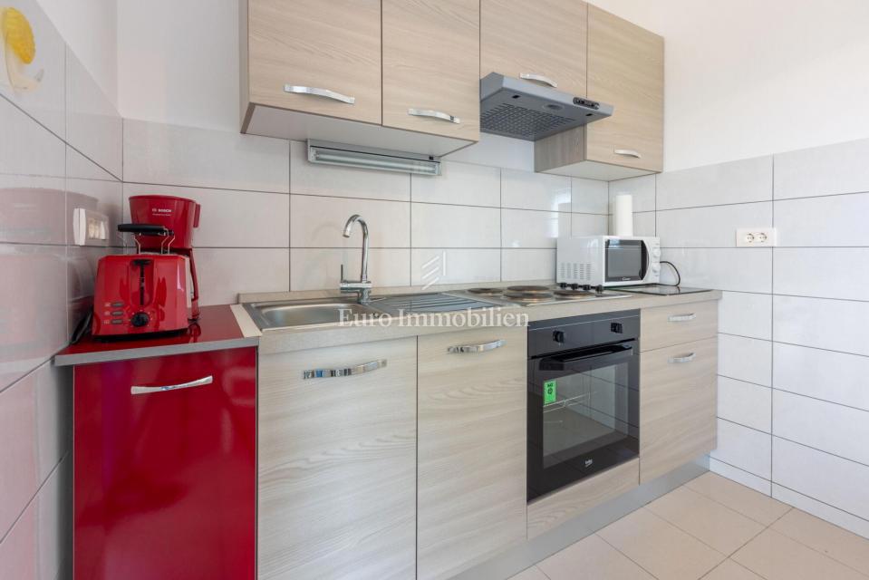 Casa con 2 appartamenti e vista panoramica sul mare