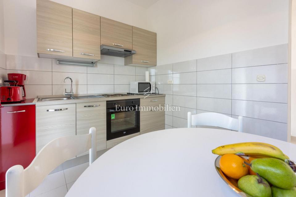 Casa con 2 appartamenti e vista panoramica sul mare