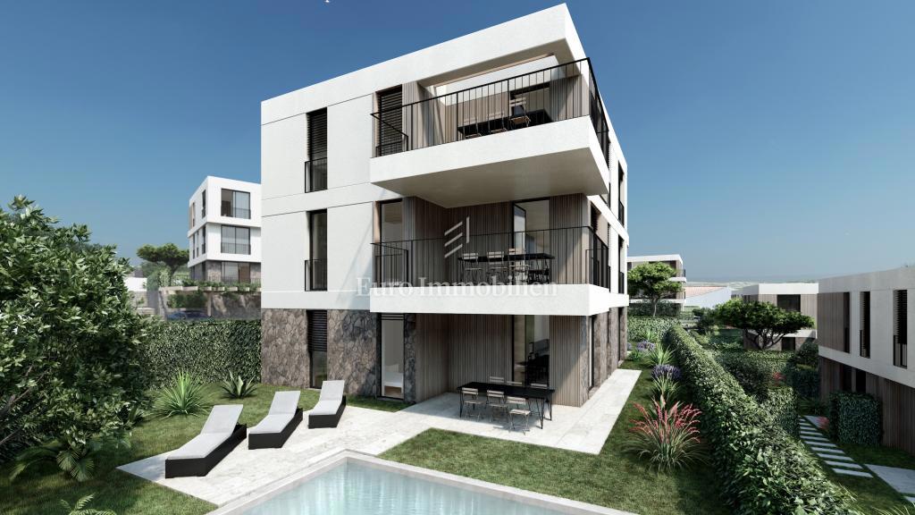 Krk - terreno con progetto per 3 appartamenti