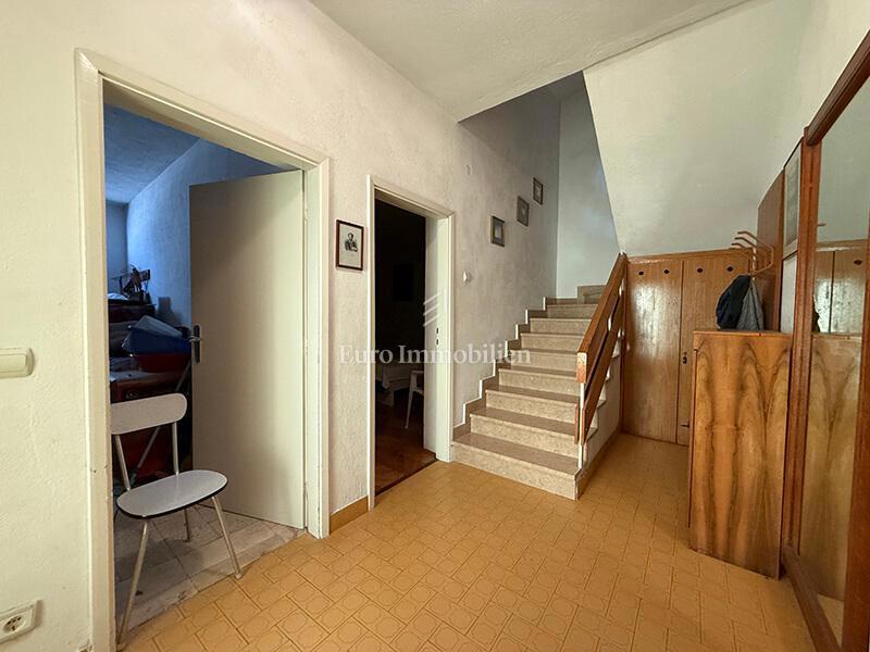 Baška Voda - casa nel centro della città, a 50 m dal mare