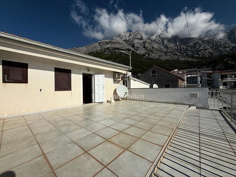 Baška Voda - casa nel centro della città, a 50 m dal mare