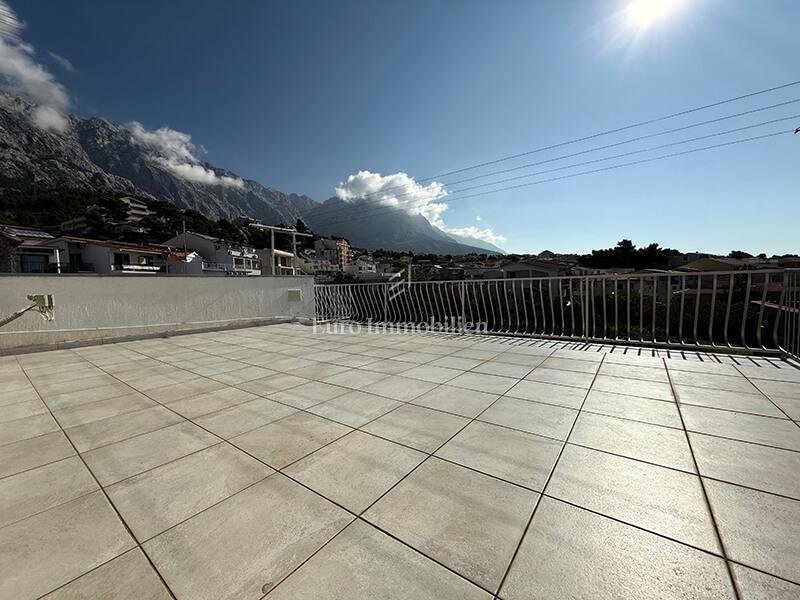 Baška Voda - casa nel centro della città, a 50 m dal mare