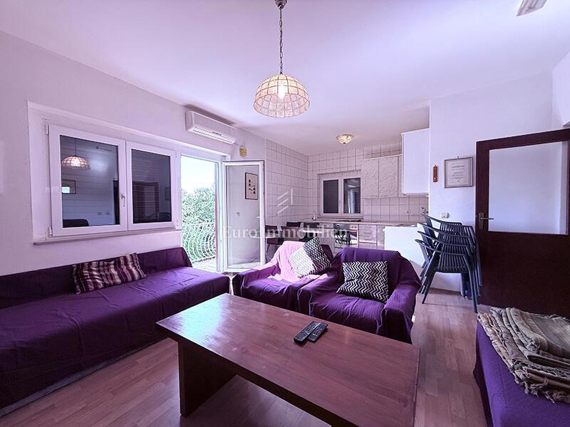 Baška Voda - casa nel centro della città, a 50 m dal mare