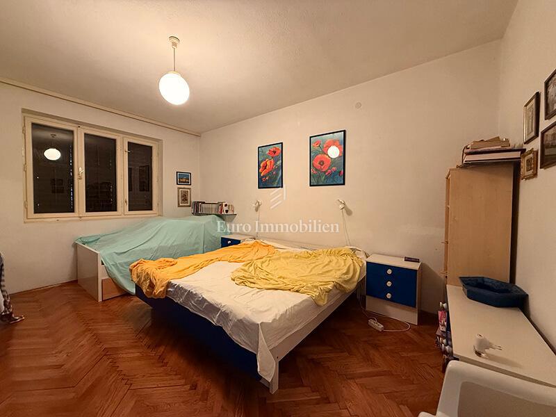 Baška Voda - casa nel centro della città, a 50 m dal mare