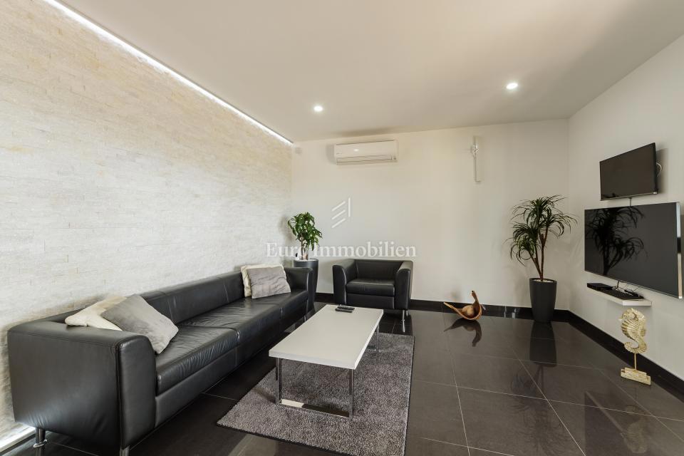 Vir - appartamento in prima fila sul mare con vista aperta