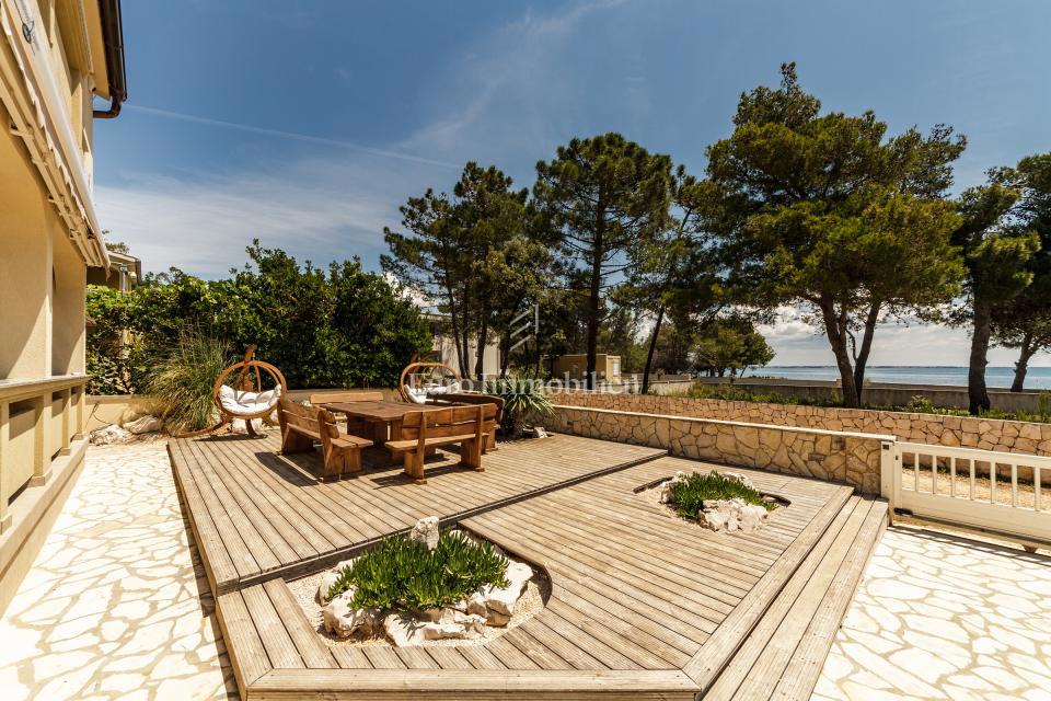 Vir - appartamento in prima fila sul mare con vista aperta