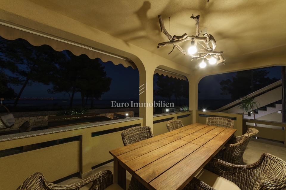 Vir - appartamento in prima fila sul mare con vista aperta