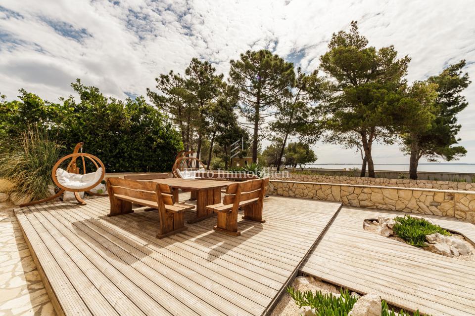 Vir - appartamento in prima fila sul mare con vista aperta