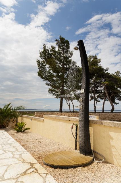 Vir - appartamento in prima fila sul mare con vista aperta