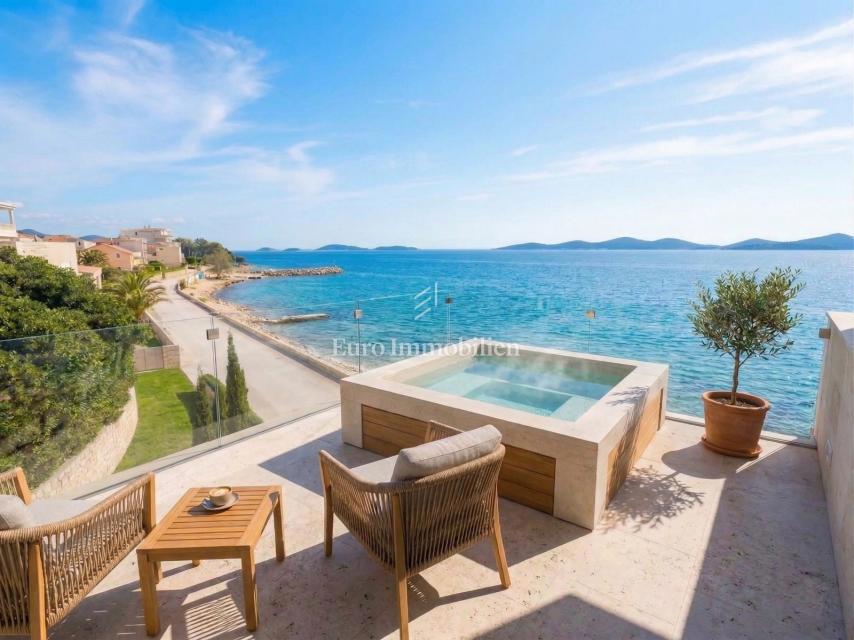 MANDRE prima fila mare appartamenti lusso vista mare S7