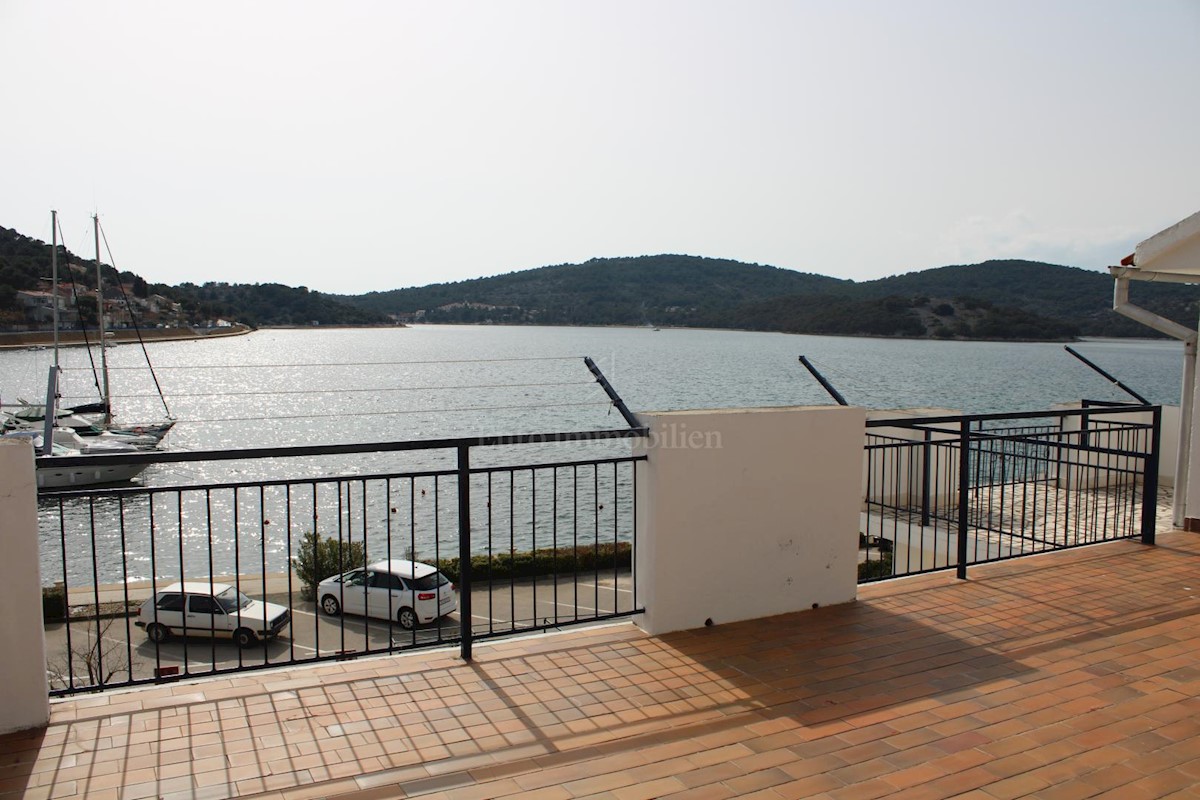 House with a beautiful view first row to the sea