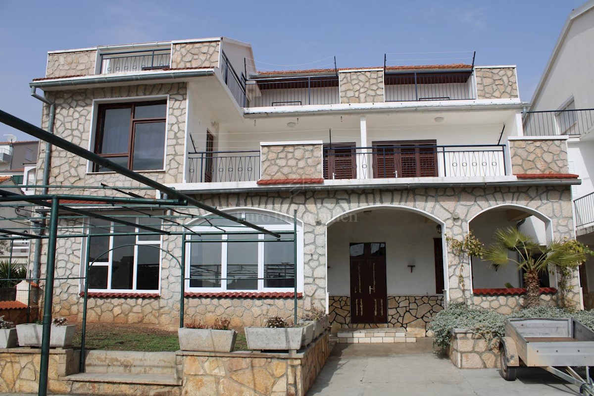 House with a beautiful view first row to the sea