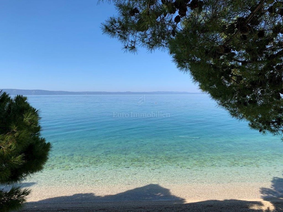 TUČEPI BEACH!!! Apartment in Tučepi, first row to the sea