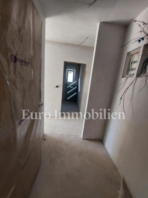 Two-bedroom apartment in a new building, Pakoštane