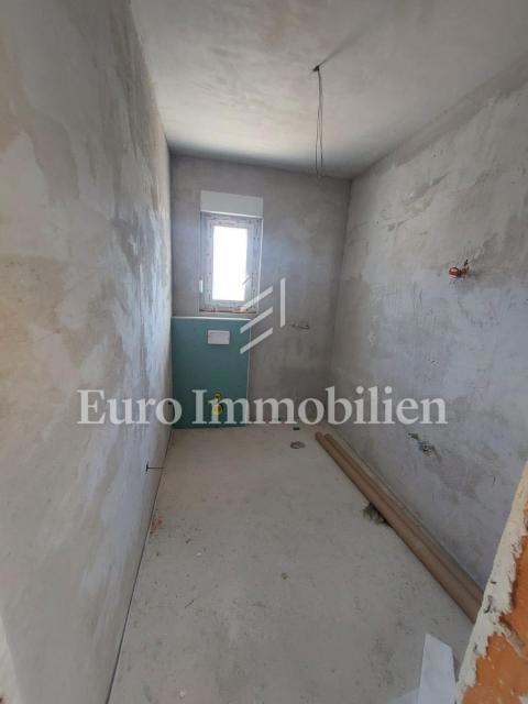 Two-bedroom apartment in a new building, Pakoštane