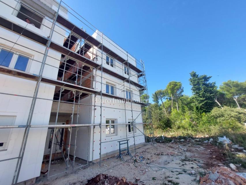 Two-bedroom apartment in a new building, Pakoštane