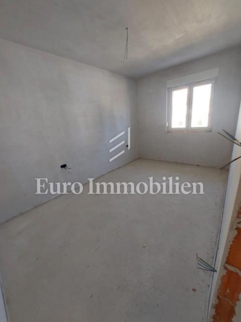 Two-bedroom apartment in a new building, Pakoštane