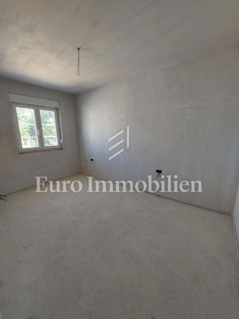 Two-bedroom apartment in a new building, Pakoštane