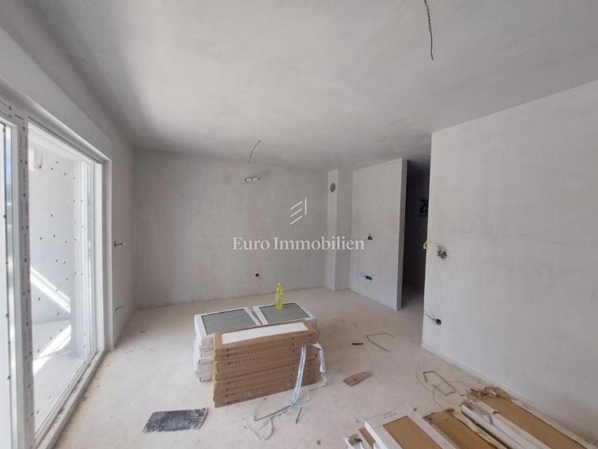 Two-bedroom apartment in a new building, Pakoštane