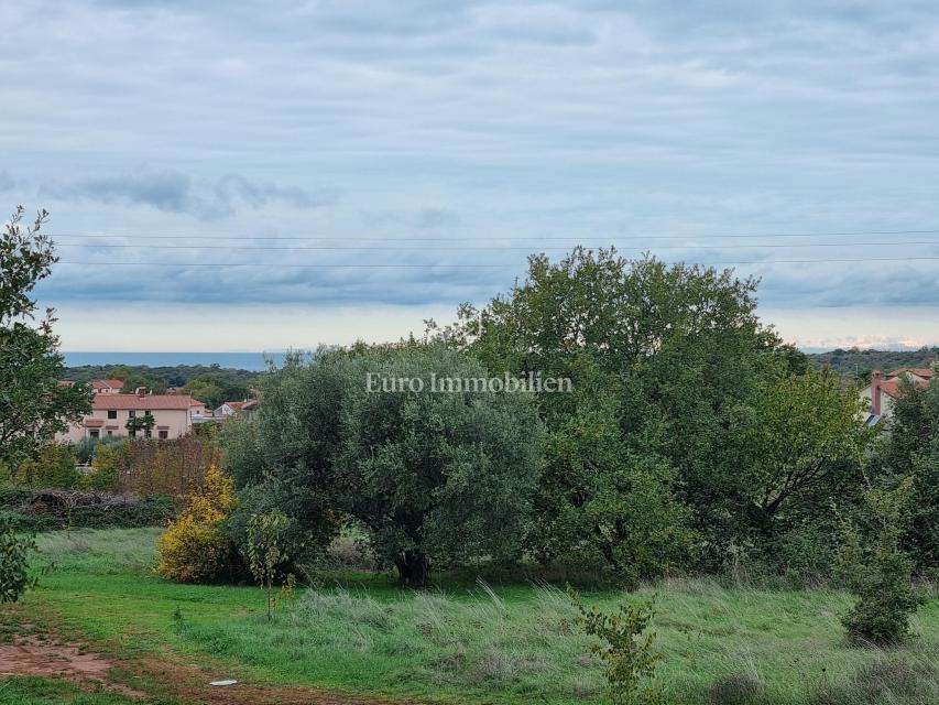 Poreč, building plot with sea view!