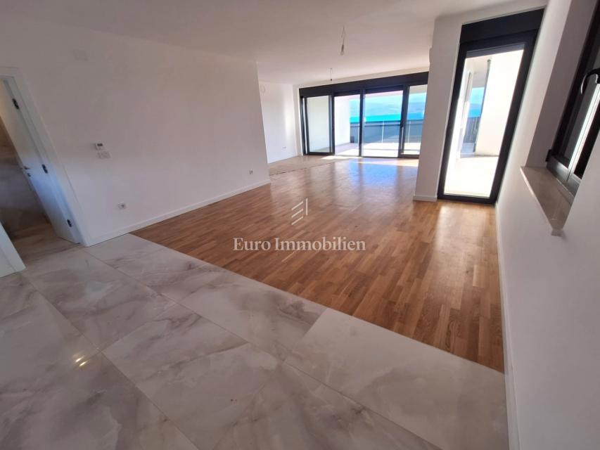 Luxury apartment under construction with pool and terrace, city of Krk