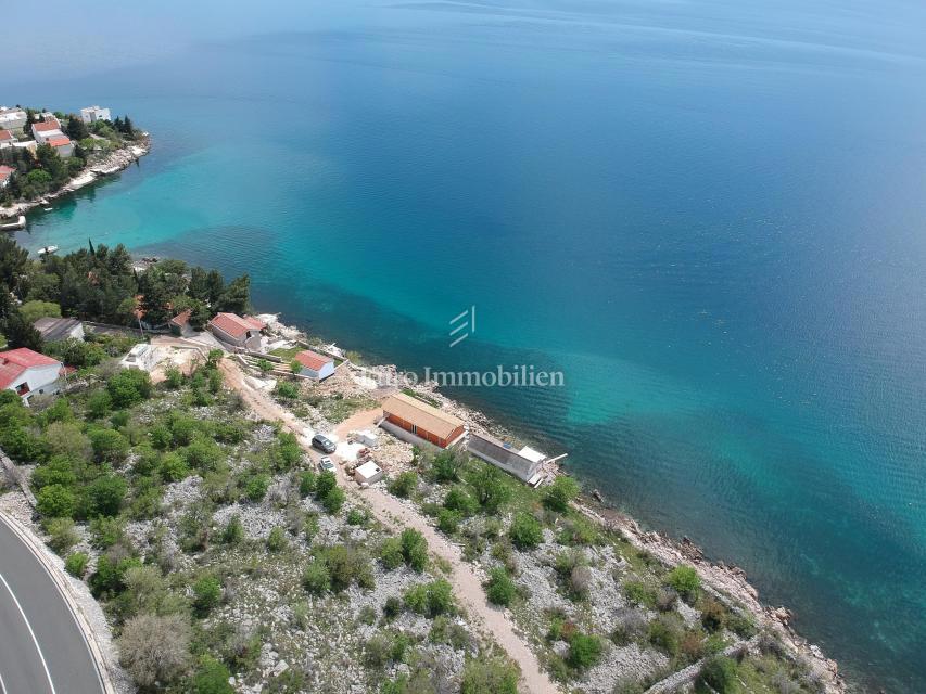 Terreno a 30 metri dal mare