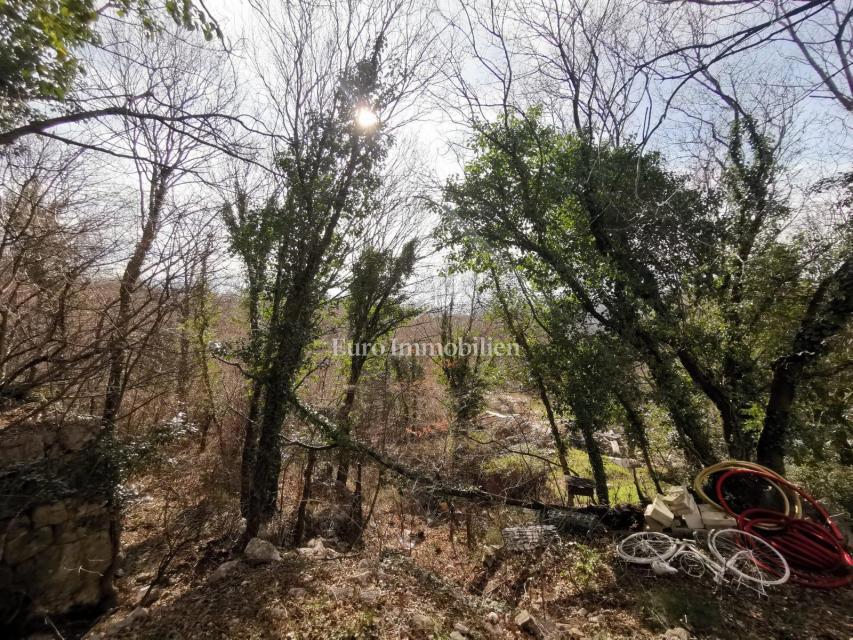 Bribir terreno edificabile