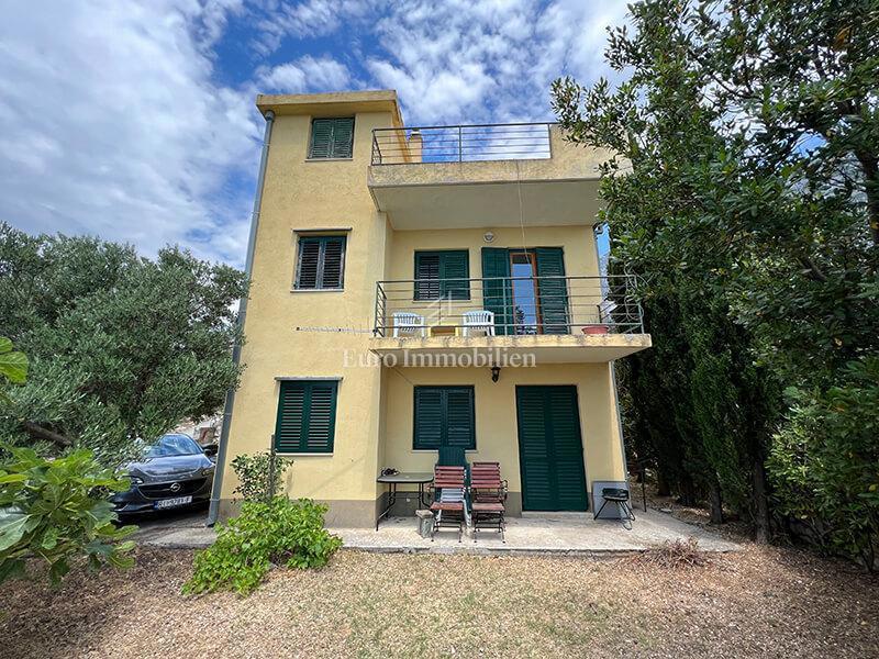 Casa con giardino e vista panoramica sul mare - Makarska