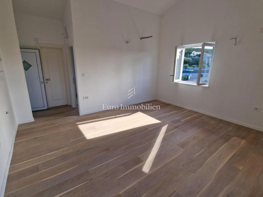 Appartamento con vista mare aperta