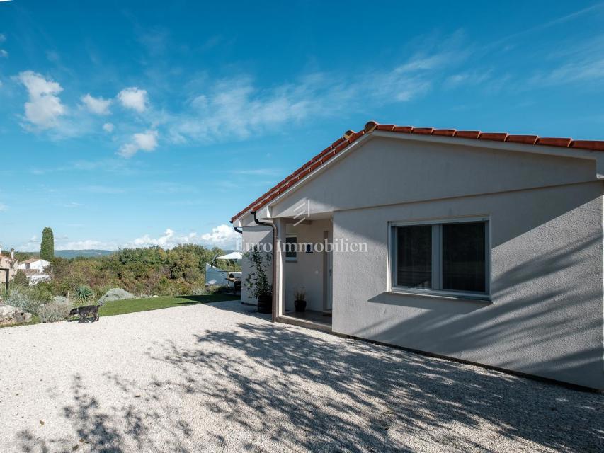 Casa immersa nella natura - zona Montona