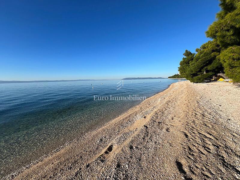 Tucepi - appartamento in prima fila sulla spiaggia