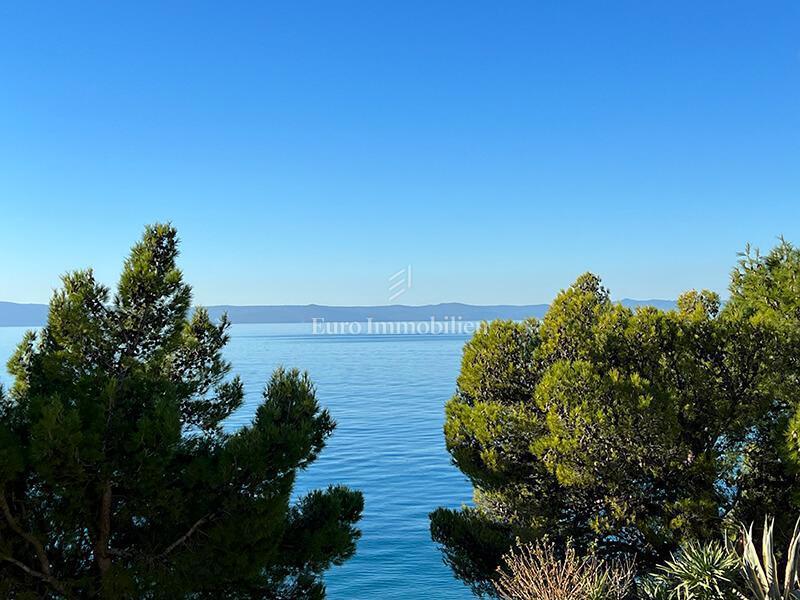 Tucepi - appartamento in prima fila sulla spiaggia